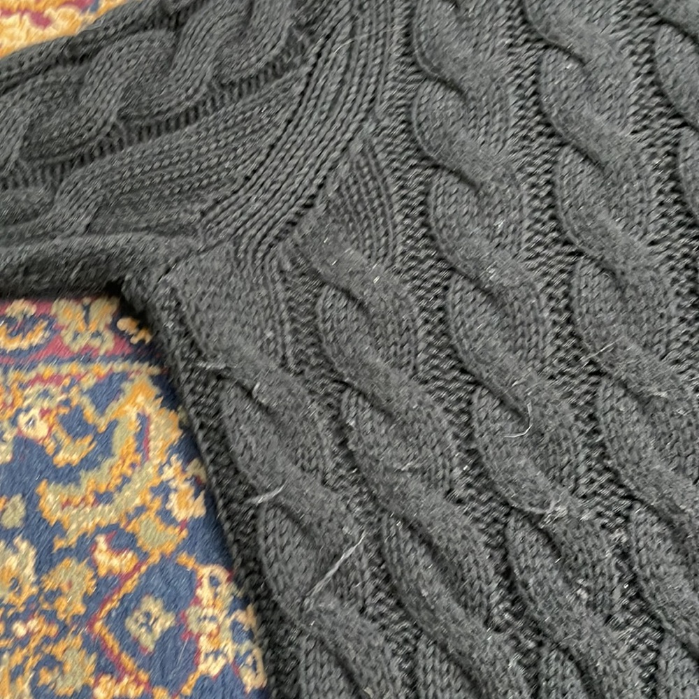 Banana Republic Cable Knit Sweater - Picture 3 of 8